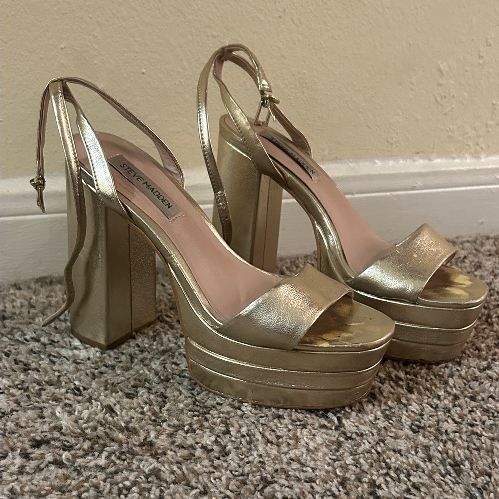 Steve Madden Metallic Gold Platform Sandals